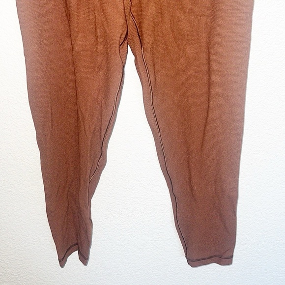 Aerie Real Me Waffle Knit Crossover Short Inseam 7/8 Brown Leggings - Picture 3 of 7